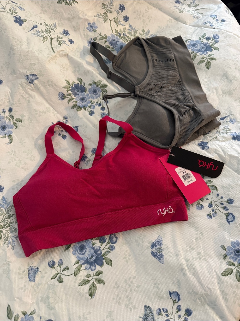 Ryka Ashley seamless v-neck Cami sports bra